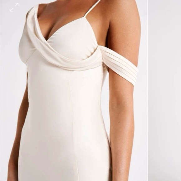 MESHKI Dress size XS - Picture 3 of 4